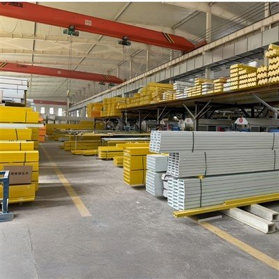 FRP-pultruderede sektioner